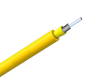 Κίτρινο οπτικό καλώδιο GJSJV ινών χρώματος GJSJV ομοαξονικό θωρακισμένο εσωτερικό με το σφιχτό απομονωτή 0.6mm